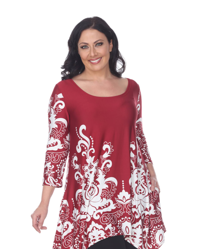 Front of a model wearing a size 4X Yanette Tunic Top in Burgundy/White by White Mark. | dia_product_style_image_id:246929